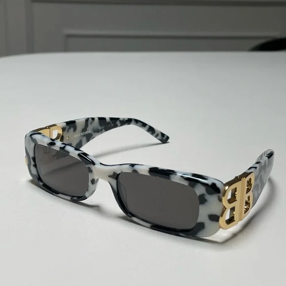 Balenciaga Dynasty Rectangular Frame Sunglasses - Picture 7 of 7